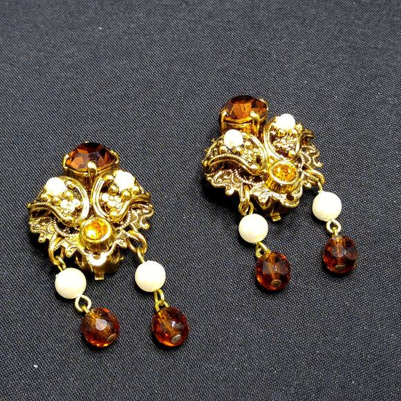 Western Germany Topaz Filigree Clip Earrings, Faux Pearls, 1950s Vintage Jewelry - Picture 5 of 10